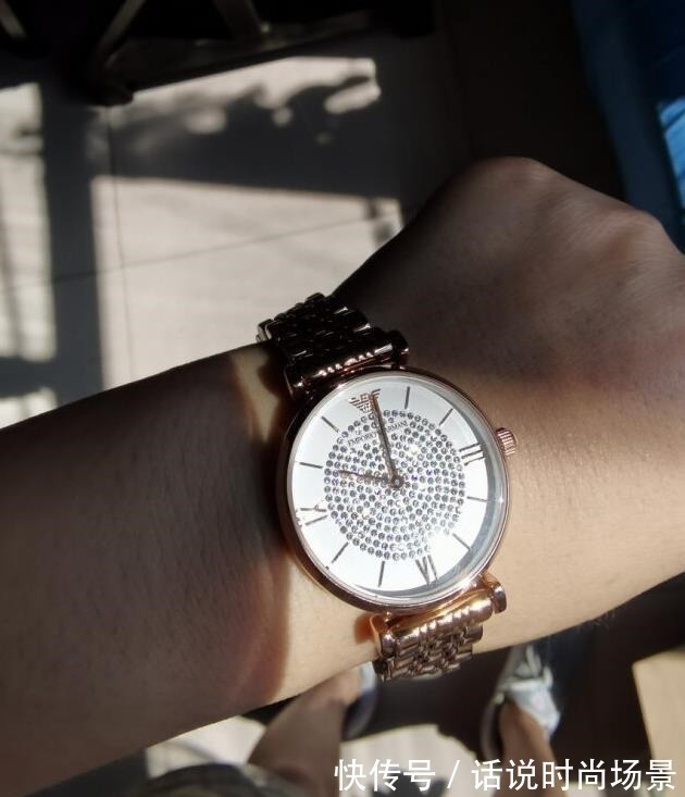 玫瑰金 阿玛尼手表算什么档次质量口碑怎么样深入解密!