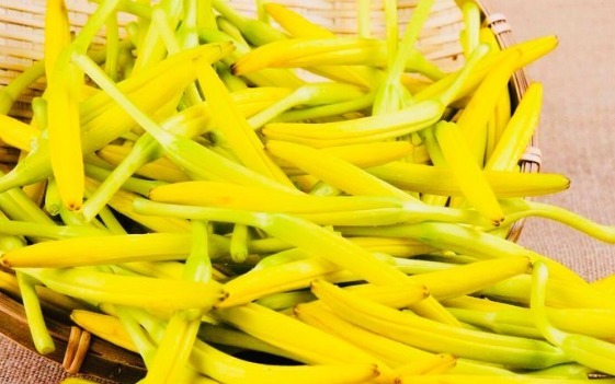 黄菜花|天然“暖宫菜”找到了,宫寒的女性经常吃,改善失眠预防宫寒!