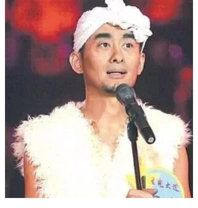 “草根歌王”阿寶，他做了什么？