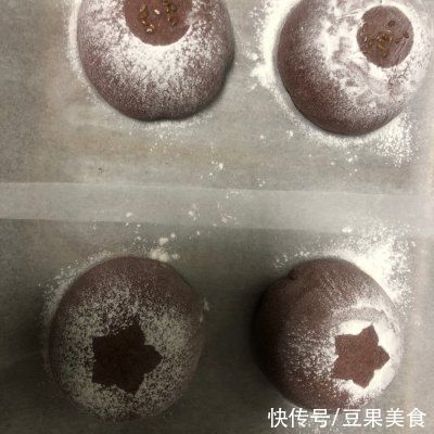 好吃到舔盘的红薯麻薯肉松软欧包，吃一次就上瘾