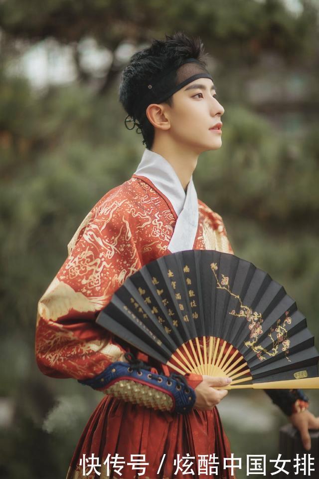汉服|那些很帅的男士款汉服,很多人都喜欢第一种,而我喜欢第二种