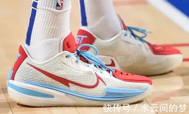 jordan NBA球员上脚海沃德穿安踏联名款,哈雷尔的定制球鞋很骚