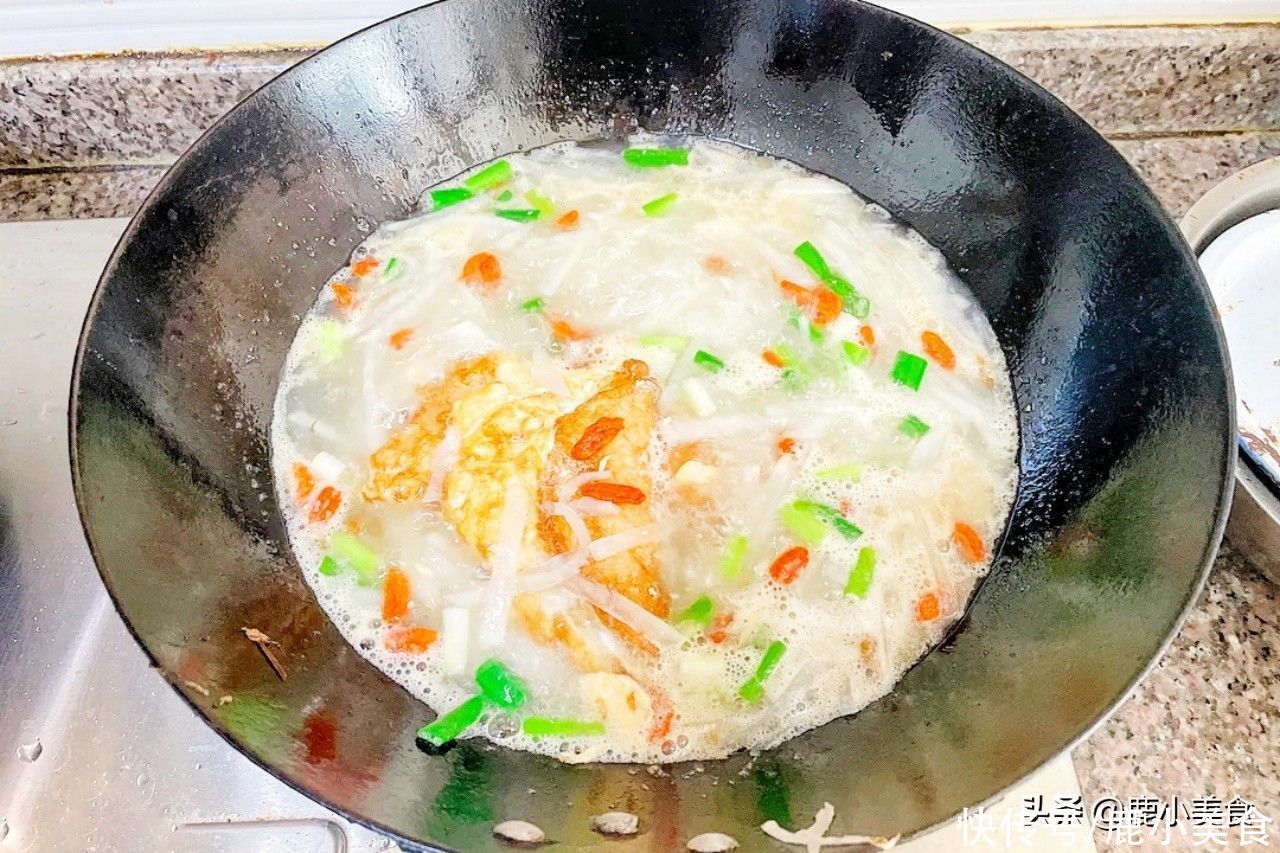 小鹿|好喝滋润降秋燥！这8道营养汤，消暑解热，一碗下肚真舒服