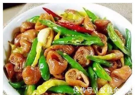 红椒|美食推荐:醉排骨、家常豆腐、青椒炒肥肠、牛筋腐竹煲的做法
