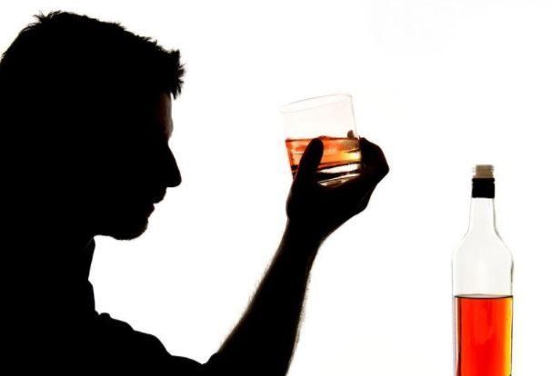 坚持一个月不喝酒,能给身体带来这3大“改观”,你感觉到了吗