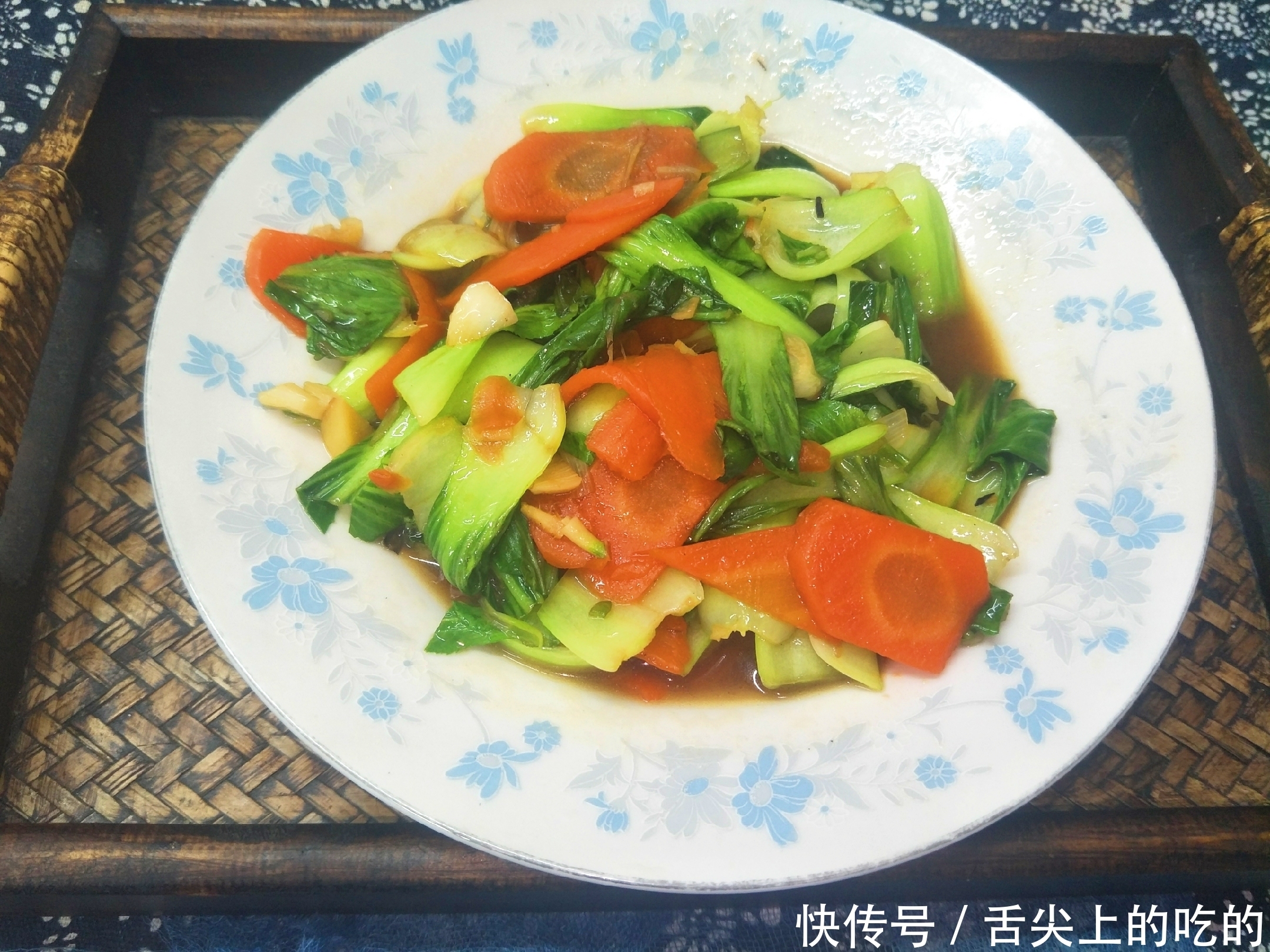 家常菜|家常菜谱,炒油菜时,教你好吃做法,油菜清脆爽口