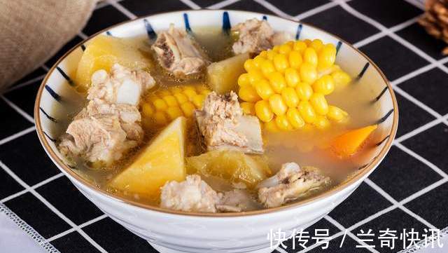 炖排骨|炖排骨只会焯水是外行，记住2个关键步骤，排骨又鲜又嫩没腥味