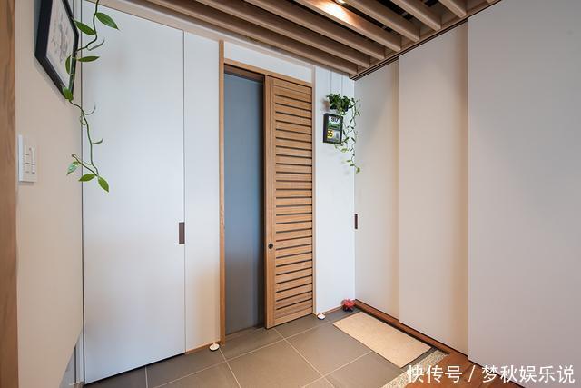 衣帽间|日本70后夫妻的52㎡住宅,低成本布置出最朴实的精致,好温馨