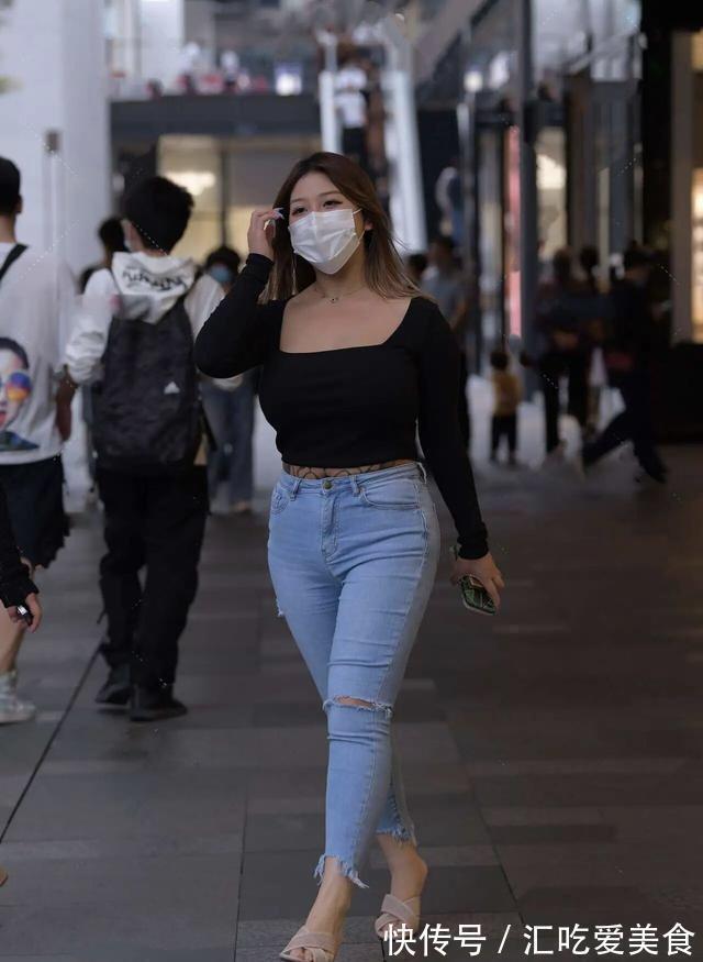 小蛮腰 勒出“游泳圈”!腰部有肉选择低腰牛仔裤,多少还是有点没想明白
