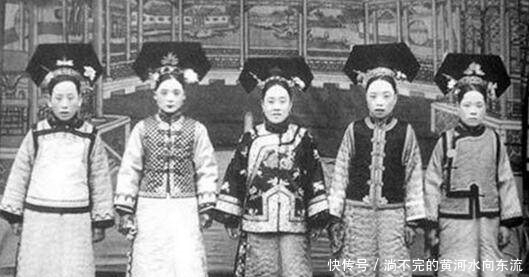 骑驴|清朝真实老照片:女子骑驴回娘家,最后一张是妃子的真实容貌!