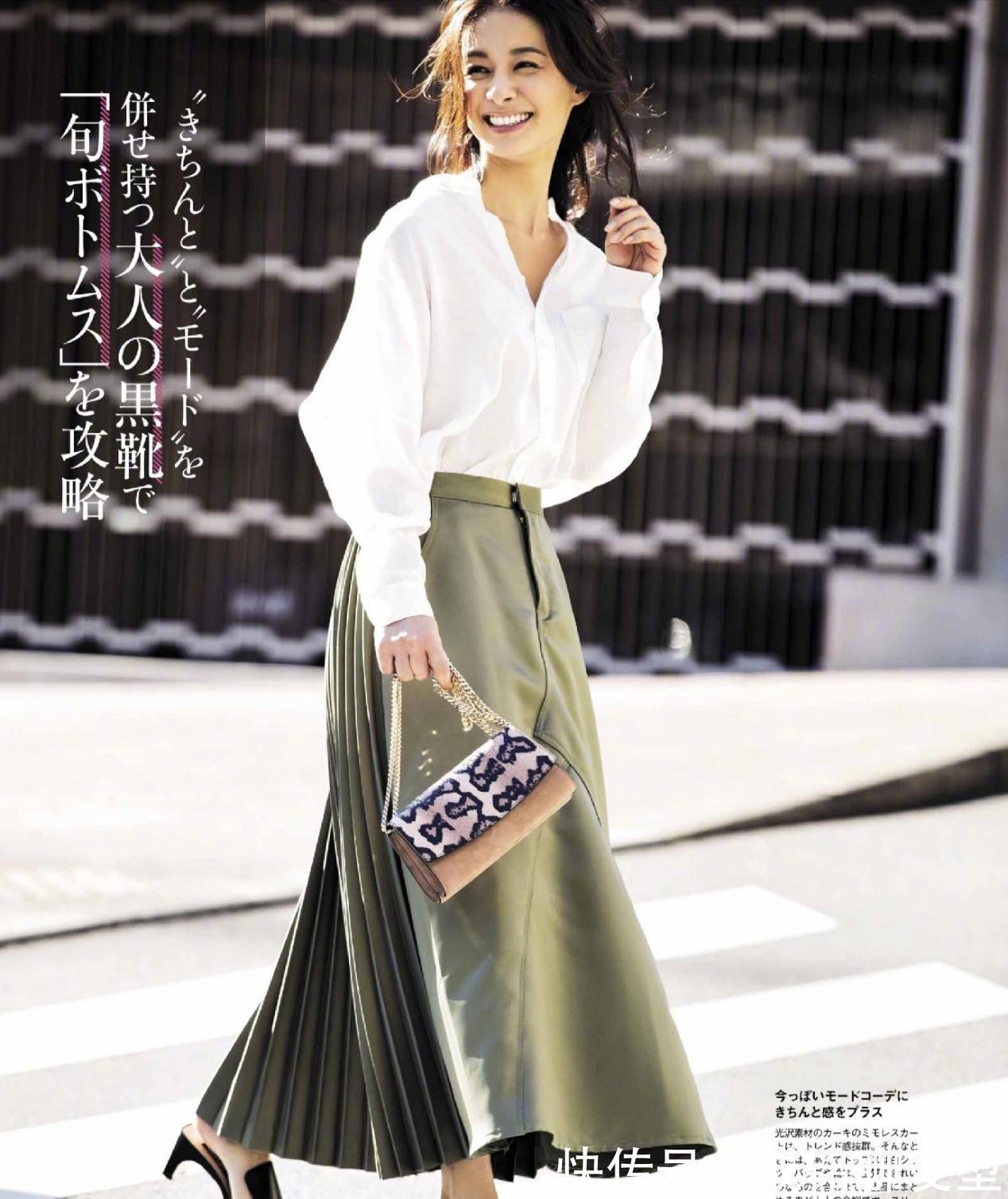 紫色|四五十岁的女人别总穿深色,这几款鲜亮色搭配时尚减龄,高级满满