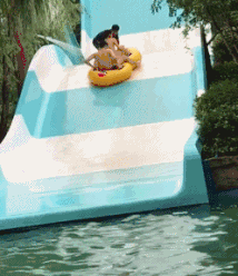 |搞笑GIF:虽然知道笑别人不好 但我实在是没忍住