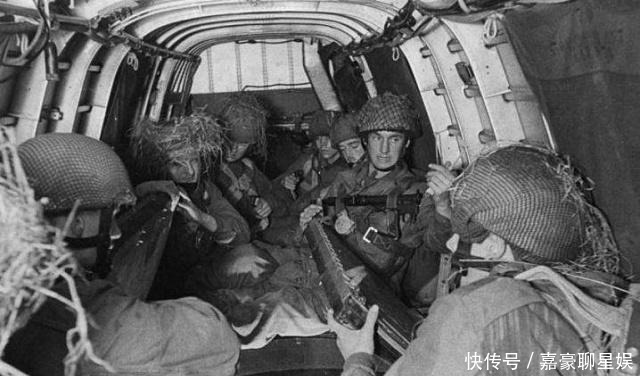 跳伞|二战飞行员跳伞挂在树上，70年后才被找到，已成白骨被藤蔓围绕