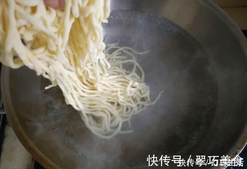 做手擀面,懂得“加3样”,面条爽滑劲道煮不断,比买的好吃