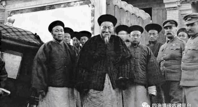 发现|李鸿章墓被挖，发现两块30斤重的金砖，专家鉴定后摇头说了18个字