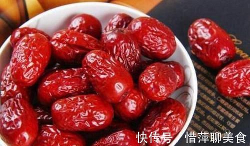 泡水|早上空腹吃一把红枣,坚持半月,或许4个好处不请自来