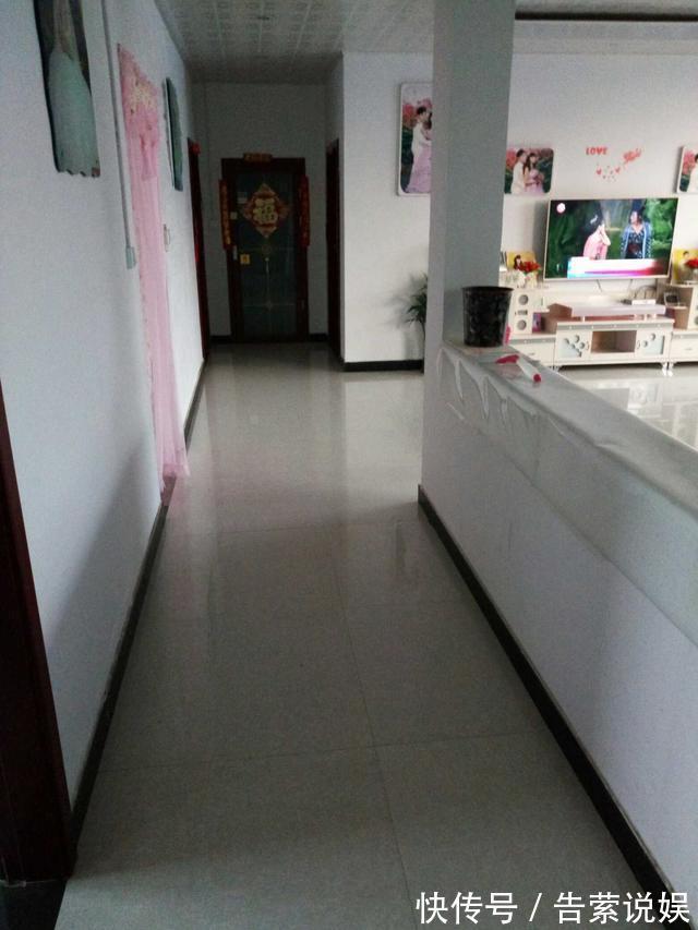 壁画|晒晒农村婆家的婚房，厨房超霸气，院里壁画大得吓人，你见过吗