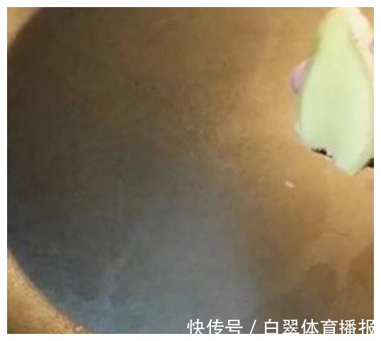 汤汁|追剧不知道吃什么?只要简单几步,在家就能做非常好吃的可乐鸡翅