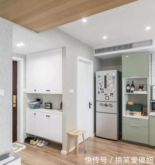 电视柜|85㎡小复式，开放式客餐厨十分敞亮，木凳电视柜个性又可爱