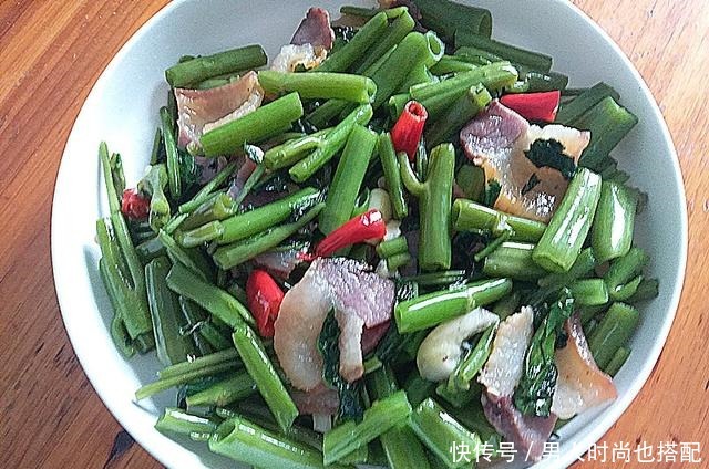  秋天|秋天多吃此菜，维生素高于大白菜，清热解毒润肠通便，2块钱一捆