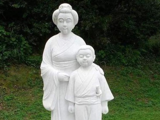 所为|郑成功的母亲是日本人,郑成功将自己母亲开膛破肚所为何事?