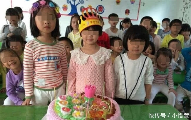 妈妈买了蛋糕送去幼儿园，本想给女儿过生日，却被老师给嘲笑？