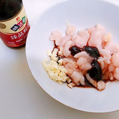 南瓜盅嫩蒸鸡胸