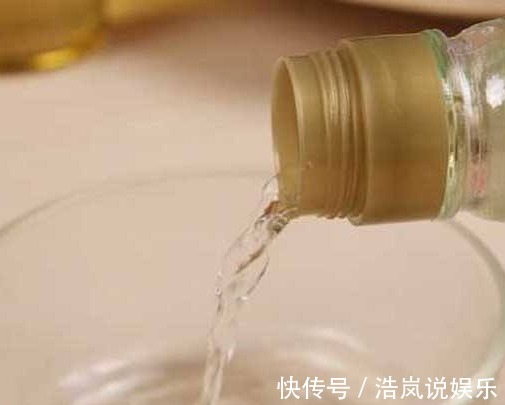 小苏打|过年大扫除,杯子有异味如何清洗教你3招清洗杯子,干净又卫生