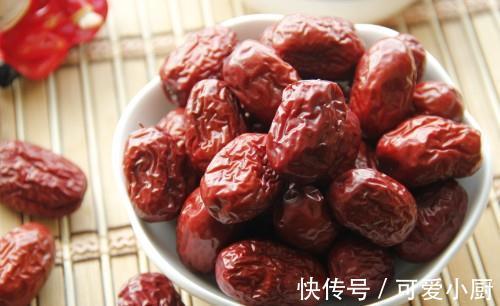 黑素|医生提示:经常失眠别担心,多吃3种“安神水果”,可有效缓解