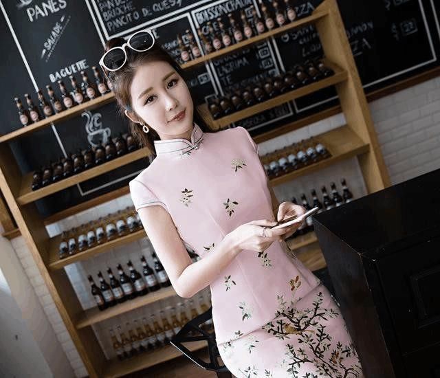 穿上旗袍的她, 才是最美的中国女人, 优雅无双, 倾国倾城