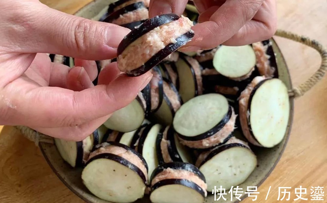 炸茄盒,面糊不能用水调,教你饭店秘制做法,外酥里嫩一咬掉渣