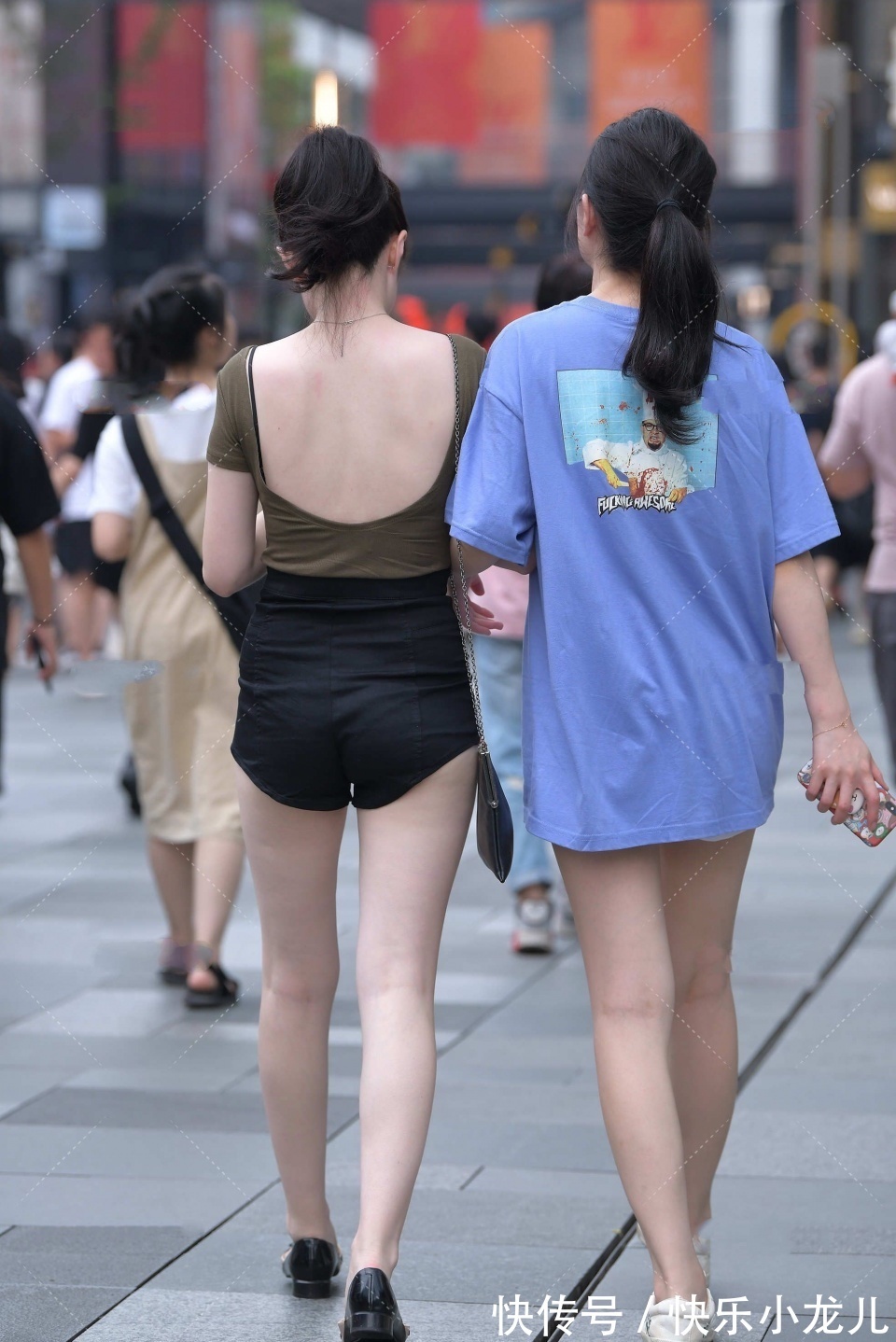 类型|时尚优雅的气质美女，最让人着迷了，是你喜欢的类型吗？