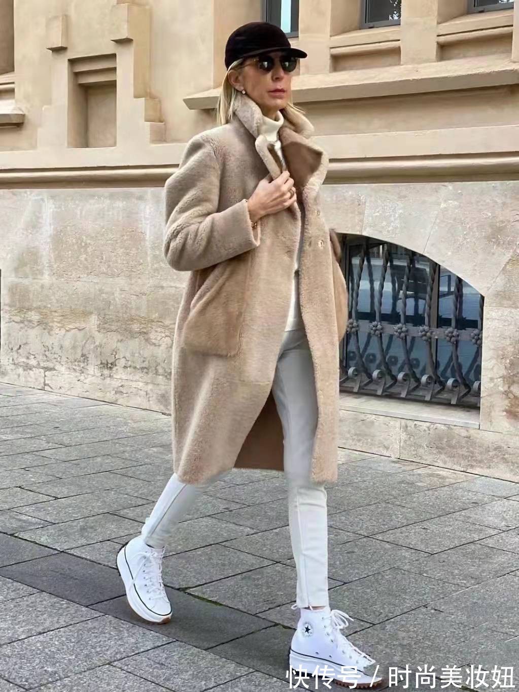 气质 这才是“教科书般”的气质穿搭,50岁也穿得高级体面,美翻了