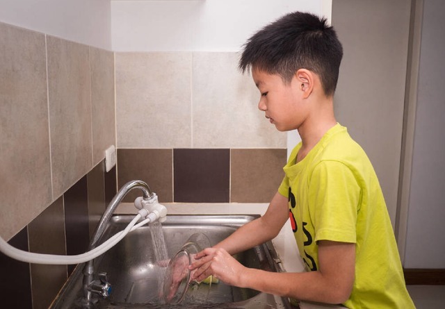 王福满|还记得“冰花男孩”吗?当初走山路上学被冻成雪人,如今怎么样了