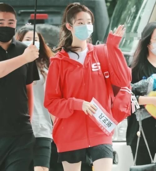 徐艺洋错失出道位后，张艺凡撒谎言论被翻出，网友单纯人设崩塌