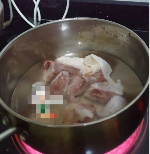 冷天,给儿子做了这早餐,当饭又当菜,吃它能量满满