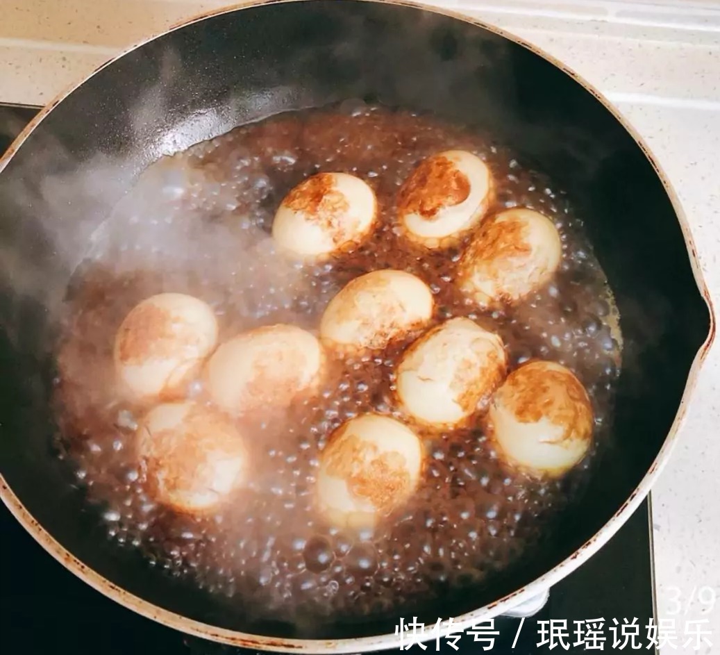 家常虎皮蛋的教程来了，配上一碗热腾腾的白米粥，既营养又开胃