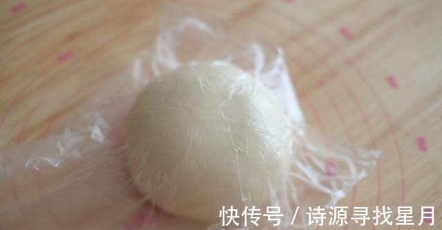 教程|可颂牛角面包，手工开酥教程！