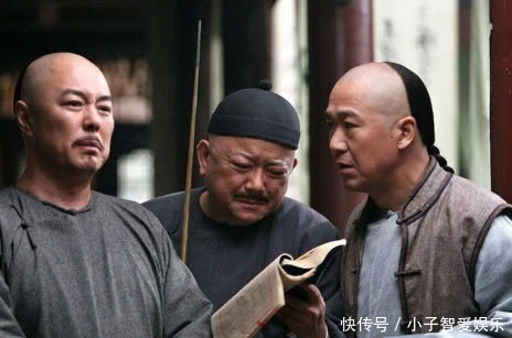 乾隆微服私访出一上联，一穷二白三餐不定，纪晓岚是如何对下联？