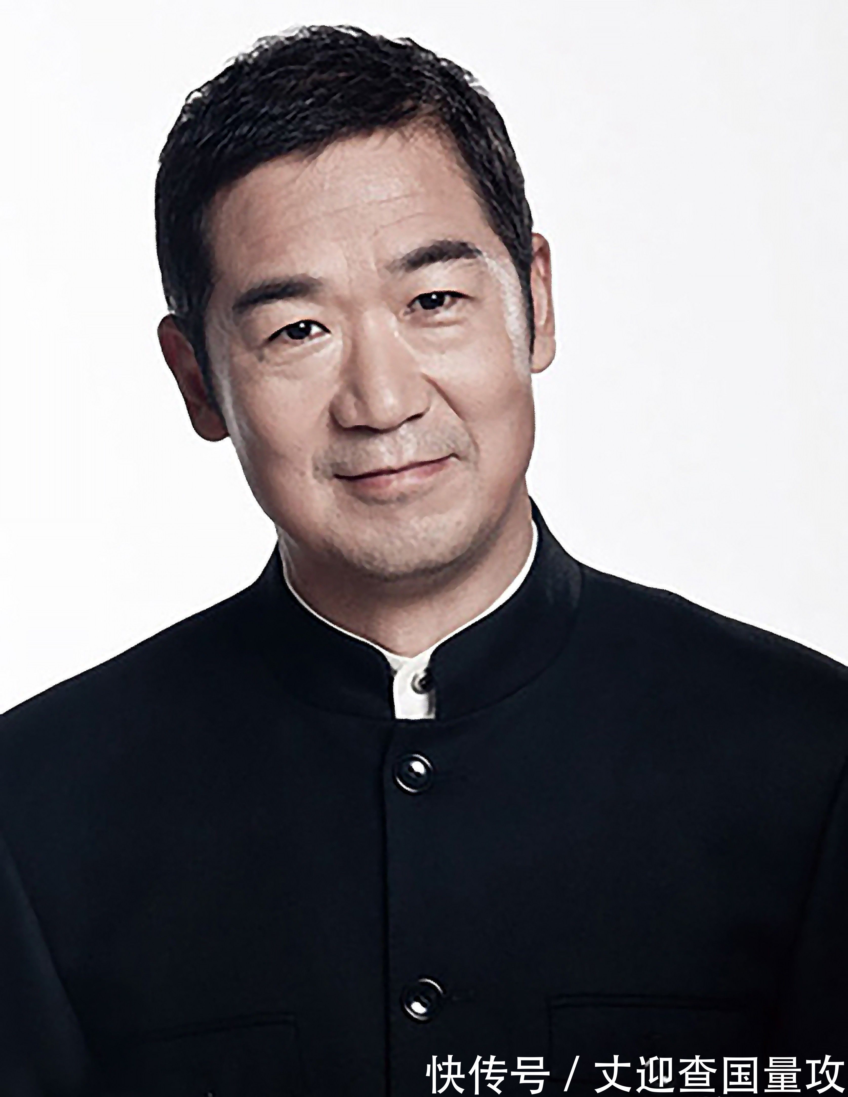 书法艺术&著名影视演员张国立,10幅杰出毛笔书法展,专家:他在浪费纸墨