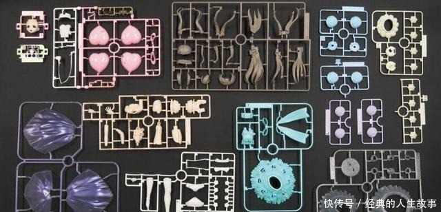 真人形高达|真人形高达,这个萌妹手办太硬核了,还要靠自己组装