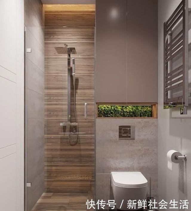 马桶|马桶不靠墙,直接和淋浴房隔断合并,上方装个置物架还能用来收纳!