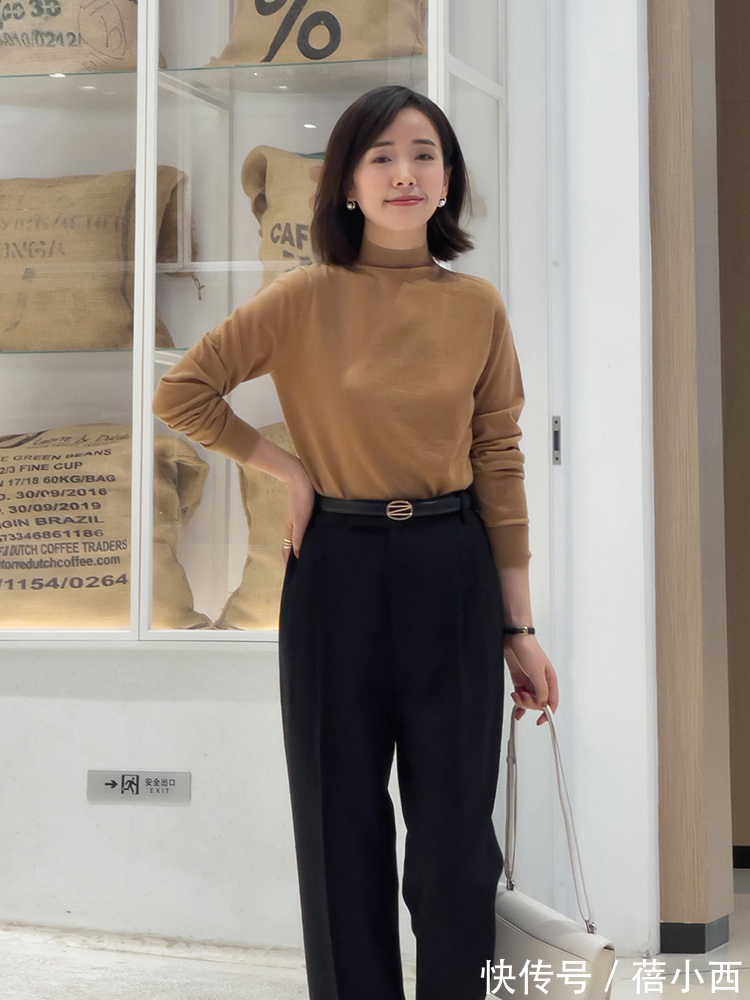 女人|40、50+女人可照搬的“裤装搭配”,掌握3个裤型,演绎简约气质美
