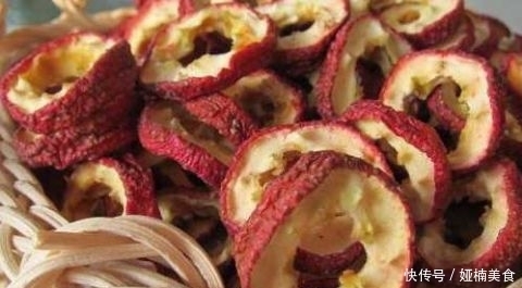 白嫩|山楂和此物一起泡 常饮血管通了 皮肤白嫩了