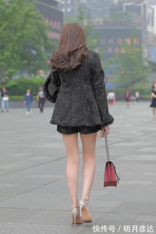 小香|小香风套装穿搭,成熟稳重,修身又有气质