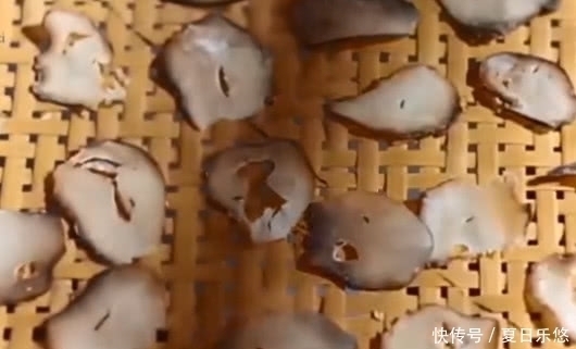 農(nóng)村一種植物,與艾草相似,被稱為“天下第一草”