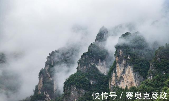 峡谷|旅游宜昌，朝天吼怎么玩？4点建议让你玩出更高性价比