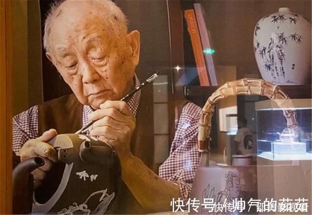 黄永玉@他画了一只老鼠卖36万，没人看懂，专家：放大5倍仔细看老鼠夹子