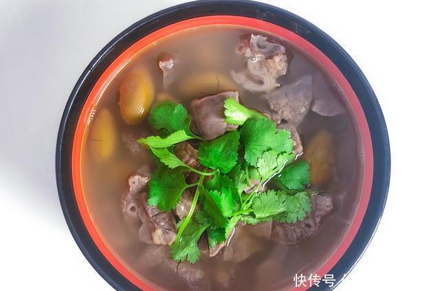 甘甜|维生素C是苹果的10倍,和猪肺一起炖煮,汤汁甘甜浓郁,润肺润燥