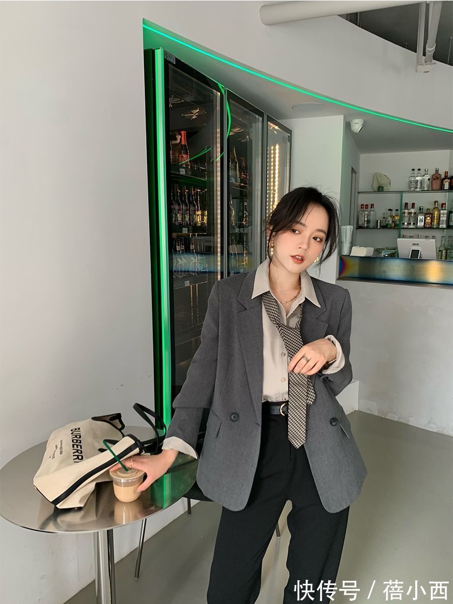穿搭|西装和风衣,才是秋天最chic外套!高级精致又显瘦,照着穿准没错